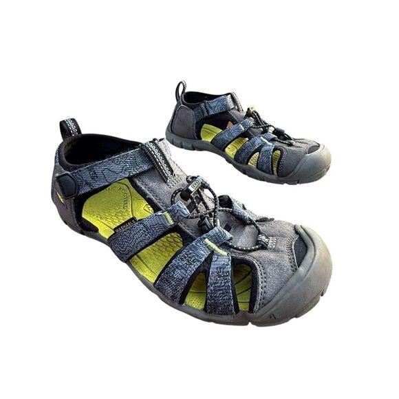 Keen Outdoor Sport Sandals size 3 EU 35 - Picture 1 of 16